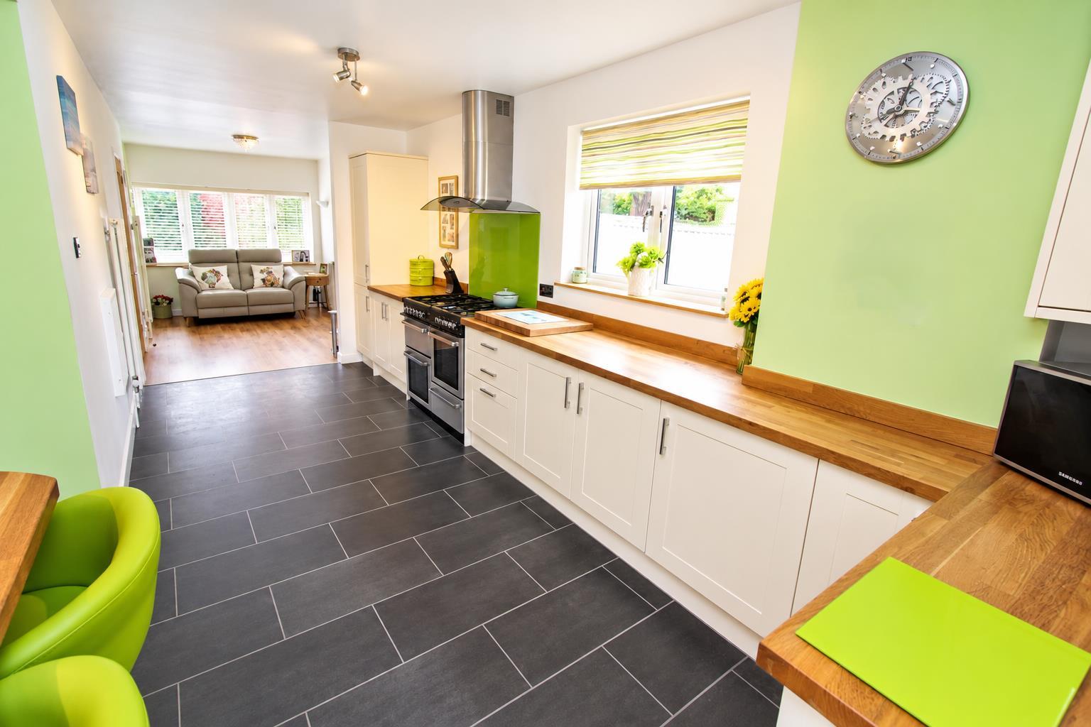 Kernham Drive, Tilehurst, Reading